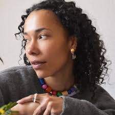 Winnie Fleming's Instagram, Twitter & Facebook