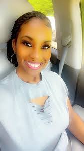 Nikki Moua's Instagram, Twitter & Facebook