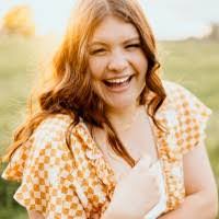 Celia Meninga's Instagram, Twitter & Facebook