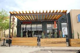 Alfresco Dining On The Fly Summer In El Paso Is A Chance To Take Advantage Of Outdoor Attractions And Dine At Alfresco Rest El Paso Alfresco Al Fresco Dining