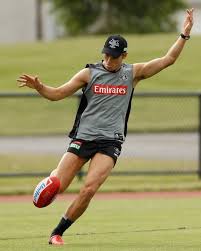 Blader door de 1.019 darcy moore beschikbare stockfoto's en beelden, of begin een nieuwe zoekopdracht om meer stockfoto's en. Darcy Moore Photostream Essendon Football Club Collingwood Football Club Sports Pictures