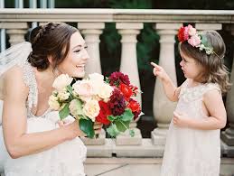 Vom save the date bis zu den hochzeitseinladungen besondere hochzeitspapeterie für deine hochzeit. Kindertisch Hochzeit Spielecke Kinderspielzeug Tipps Tricks