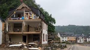 Juni 2016 nach tagelangem regen durch simbach am inn rauscht. Y6yc8de0h2fwjm