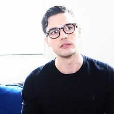 Steven Strait talks about his character Jim Holden