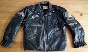 Das Ist Die Coolste Lederjacke Die Ein Mann Haben Kann By Lee Trevor Vintage Motorcycle Jacket Vintage Biker