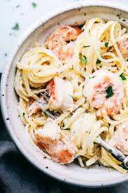 Creamy Garlic Shrimp Alfredo Pasta Pasta Recipes Alfredo Alfredo Pasta Shrimp Alfredo Pasta