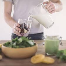 Remember that just replacing one meal a day with any green smoothie can support weight loss but you also have to eat right to see lasting improvements. 11 Delicious And Easy Weight Loss Smoothies
