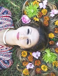 Senior Portrait Picture Idea Pose Laying Down Flower Crown Hair Outdoors Natural Light Sunlight Flowers In Hair Budoir Photography Tween Photography