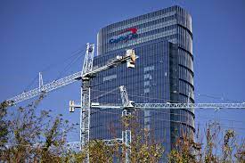 1680 capital one dr, mc lean, va 22102. Capital One Asks Employees To Work From Home To Fight Virus Bloomberg