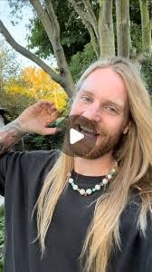 Sam Ryder's Instagram, Twitter & Facebook