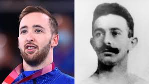 ארטיום דולגופיאט 16/6/1997 דנייפרו, אוקראינה 12 בצהריים ארטיום דולגופיאט נולד בדנייפרו באוקראינה. 3lrorhntafeiqm