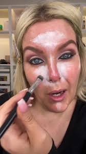 90’s eyes are elite. #grwm #mutedpalette #90s #underpainting #makeup  #learnontiktok