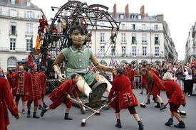 Noon is the middle east's homegrown online marketplace. La Saga Des Geants Debarque A Geneve Radio Vostok