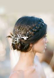 Secure with bobby pins, and then take out the elastics for a seamless braided updo. Hairstyle Ideas Wedding Guests Tautan A