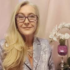 Squashed Frog was crafted by Carolyn Zaki.. Free tutorial