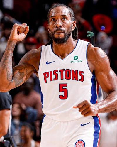 Kawhi Leonard wouldn't have interest in signing an extension with the  Detroit Pistons if they traded for him, per @JakeLFischer.