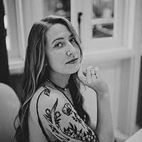 Carrie Cyrus's Instagram, Twitter & Facebook