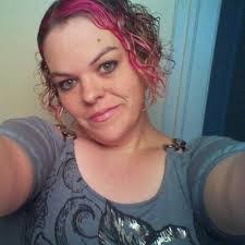 Lisa Slavens's Instagram, Twitter & Facebook