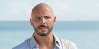 Plus belle la vie : Prudence Leroy (Fanny) et Simon Ehrlacher (Romain  Vidal) défient Mike Horn !