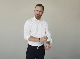 Venstre, officielt venstre, danmarks liberale parti (partibogstav v), er et politisk parti i danmark. Venstre Danmarks Liberale Parti
