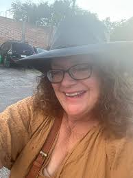 What hiking groups are near San Miguel?