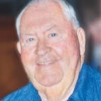 Stephanie Errett's Instagram, Twitter & Facebook