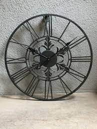 metalen antraciet donker grijze grijs black mat zwart industriele klok wandklok doorsnede 40 cm stationsklok landelijk wandklok klok grote wandklokken