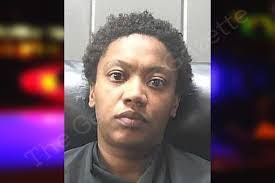 Ernestine Huff's Instagram, Twitter & Facebook