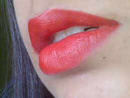 Comprinha no site sacks.batom matte da mac.ótima textura e de fácil aplicação.com o tempo vai ficando empelotadinho como quase todo batom matte!rsrs. Mac So Chaud Lipstick Review Indian Makeup And Beauty Blog