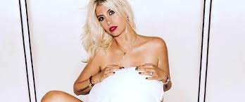 Wanda nara se anima a posar sin retoques para gente: Video El Backstage Hot De Wanda Nara Sin Photoshop Minutouno Scoopnest