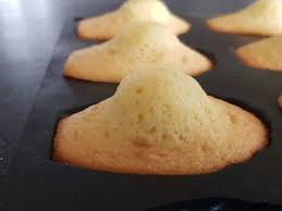 Madeleines De Commercy Faciles Recette Ptitchef Recette Recette Madeleine Recette Facile Recette Madeleine Moelleuse