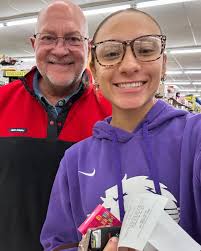 Kindness is always the right choice, you never know when it will make a  difference in someone's day!! Here are some highlights from week 3!! 🦫🤍