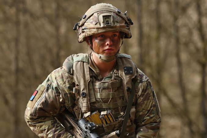 Conscription ages for women in UK if WW3 starts as Putin's pal lists Europe targets - The Mirror