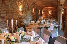 Altes Weingut Am Maxbrunnen Weingut Wein Ideen Fur Die Hochzeit