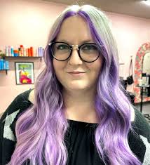 Tabitha Hinkle's Instagram, Twitter & Facebook