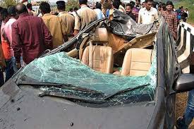 3 Of Family Killed In Road Accident Times24 Tv This is what it starts off as, please scroll past it. times24 tv