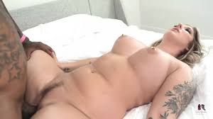 Whos Your Favorite Sister is the Question: Babe Porn
