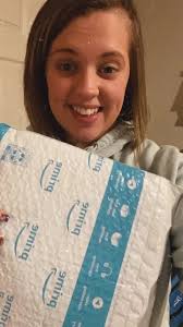 Thanks for my happy mail Tonya! If you notice, the case will match my  hoodie perfectly. 😍