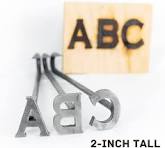Amazon.com: Hierro de marca de madera de 2 pulgadas para manualidades  personalizadas, carpintería personalizada y parrilla, alfabeto A-Z, 26  letras, ...