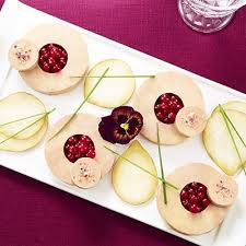 Plateau Foie Gras Poires Et Groseilles Delpeyrat Assiette Foie Gras Assiette Fois Gras Presentation Assiette Foie Gras