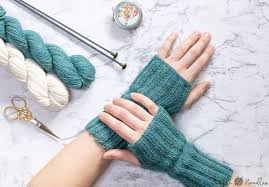 Aug 10, 2017 · to knit the seed stitch you simply knit the purl stitches and purl the knit stitches. How To Knit Fingerless Gloves For Beginners Easy Tutorial Video