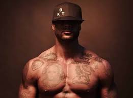 Goodreads helps you keep track of books you want to read. Avant Le Lancement De Son Album Ultra Booba Lache Une Bombe Sur La Toile