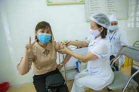 Nên uống nước từ từ, chia nhỏ lượng uống, có thể bổ sung nước hoa quả như nước chanh, nước cam để cung cấp thêm vitamin c, a. Váº¯c Xin Cho Má»i NgÆ°á»i Unicef Viá»‡t Nam