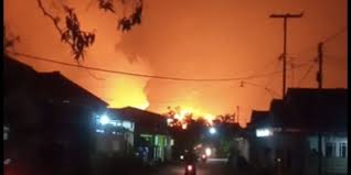 Terjadi kebakaran kilang minyak di balongan, indramayu, tulis teuku wisnu pada senin (29/3/2021). Gpcfunmeuwfopm