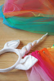 Nach einem sommer voller flamingos und ananasse können wir es kaum erwarten, ein flamingo kostüm zum fasching zu kreieren. Kostum Einhorn Selbermachen Ohne Nahen Die Kleine Botin