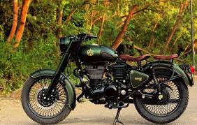 Royal Enfield Classic 500 Customised With A Classic Military Touch Royal Enfield Modified Enfield Classic Royal Enfield