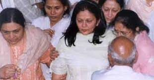 To be exact, around 600 civil lawsuits and 76 criminal charges were booked against harshad and his family. Here S What Harshad Mehta S Wife Jyoti Mehta Is Up To These Days Buztank