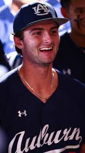 Andrea Dutton's Instagram, Twitter & Facebook