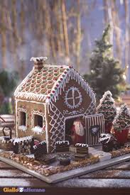 La Casetta Di Pan Di Spezie Gingerbread House E Un Dolce Davvero Sorprendente E Goloso Che Vi Cost Pampepato Natalizio Dolci Di Natale Case Di Pan Di Zenzero