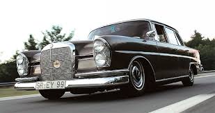 The big hills in pennsylvania, slowed me down as i was in a 4. Mercedes Benz 220sb W111 Fintail Drive